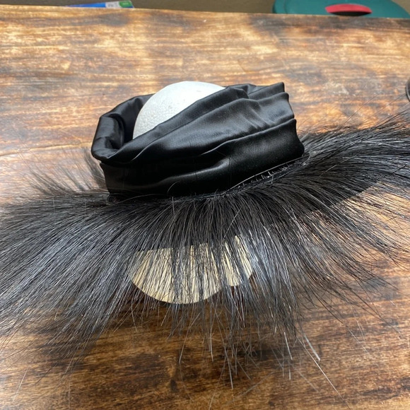 Met gala inspired vintage luxury open hat by  designer Kokin wearable art - Picture 8 of 17